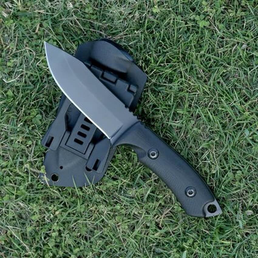survival knife (2).jpg